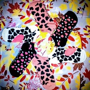 BETSEY JOHNSON HEART PRINT SOCKS MULTICOLORED